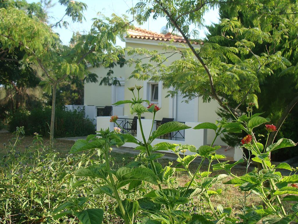 Alkiones Apartment Plati  Exterior photo