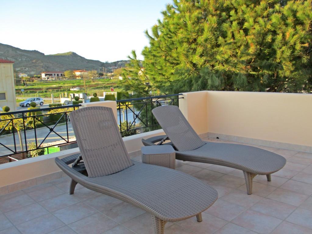 Alkiones Apartment Plati  Exterior photo